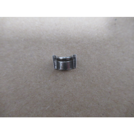 Picture of 12109-Z400110-00A0 Valve Lock Clamp